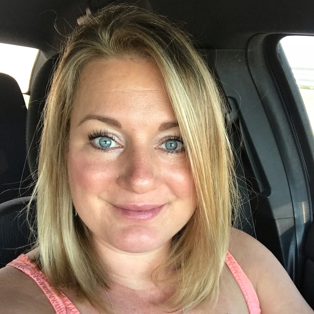 Meet your Posher, Courtney